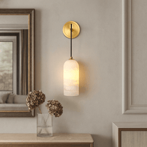 Detail of marble veining on the Lucera sconce